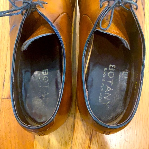 Botany Brown leather dress shoes. - Picture 7 of 8